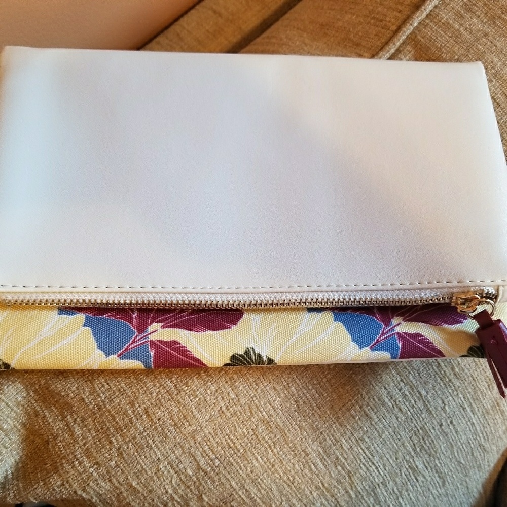 Rachel Pally Reversible Cluth